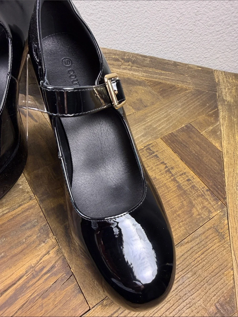 Size 10 Coutgo Patent Mary Jane Platform Heels in Black